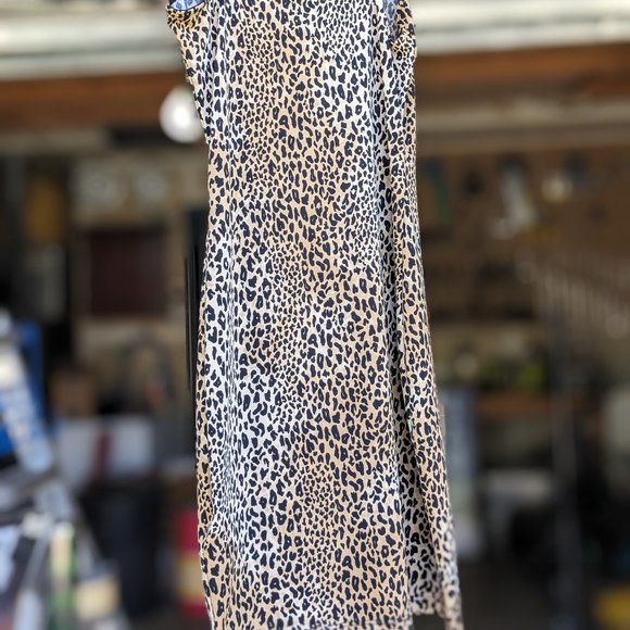 DIVIDED H&M Leopard Print Dress Size US 2 - Picture 2 of 2